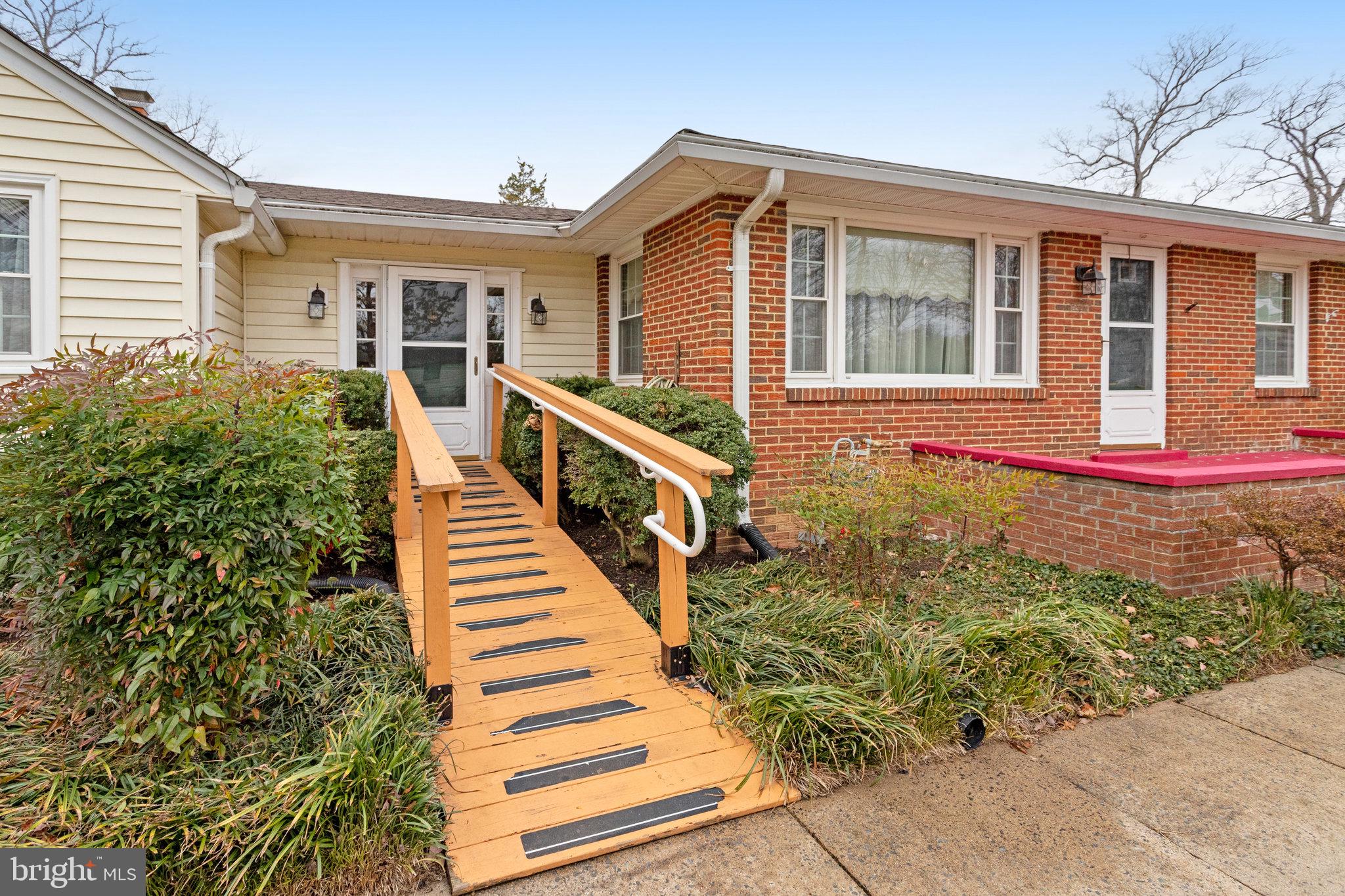6404 Inwood Drive Springfield, VA 22150 - Photo 2 of 50 Use ramp to enter through the foyer