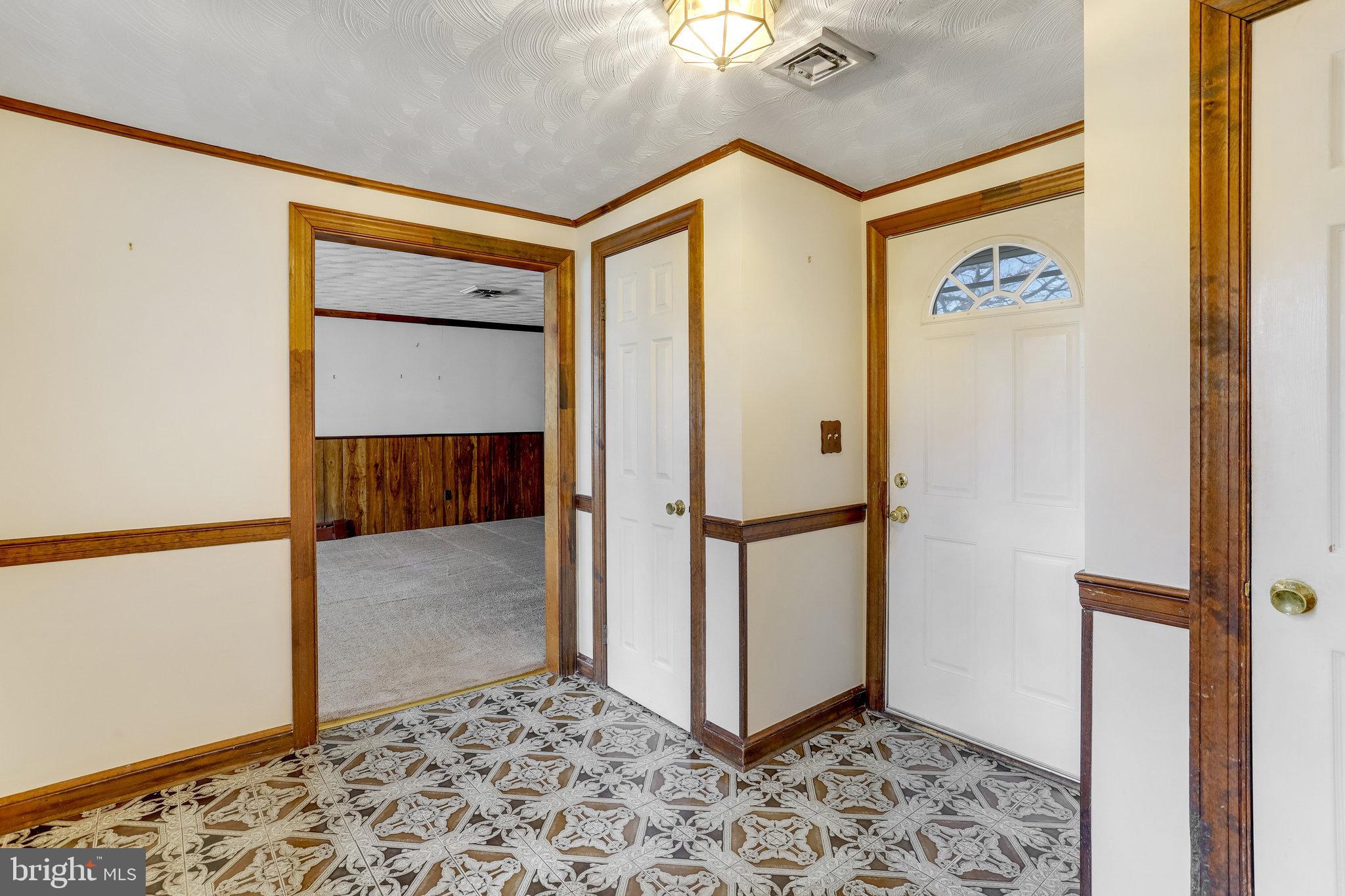 6404 Inwood Drive Springfield, VA 22150 - Photo 10 of 50