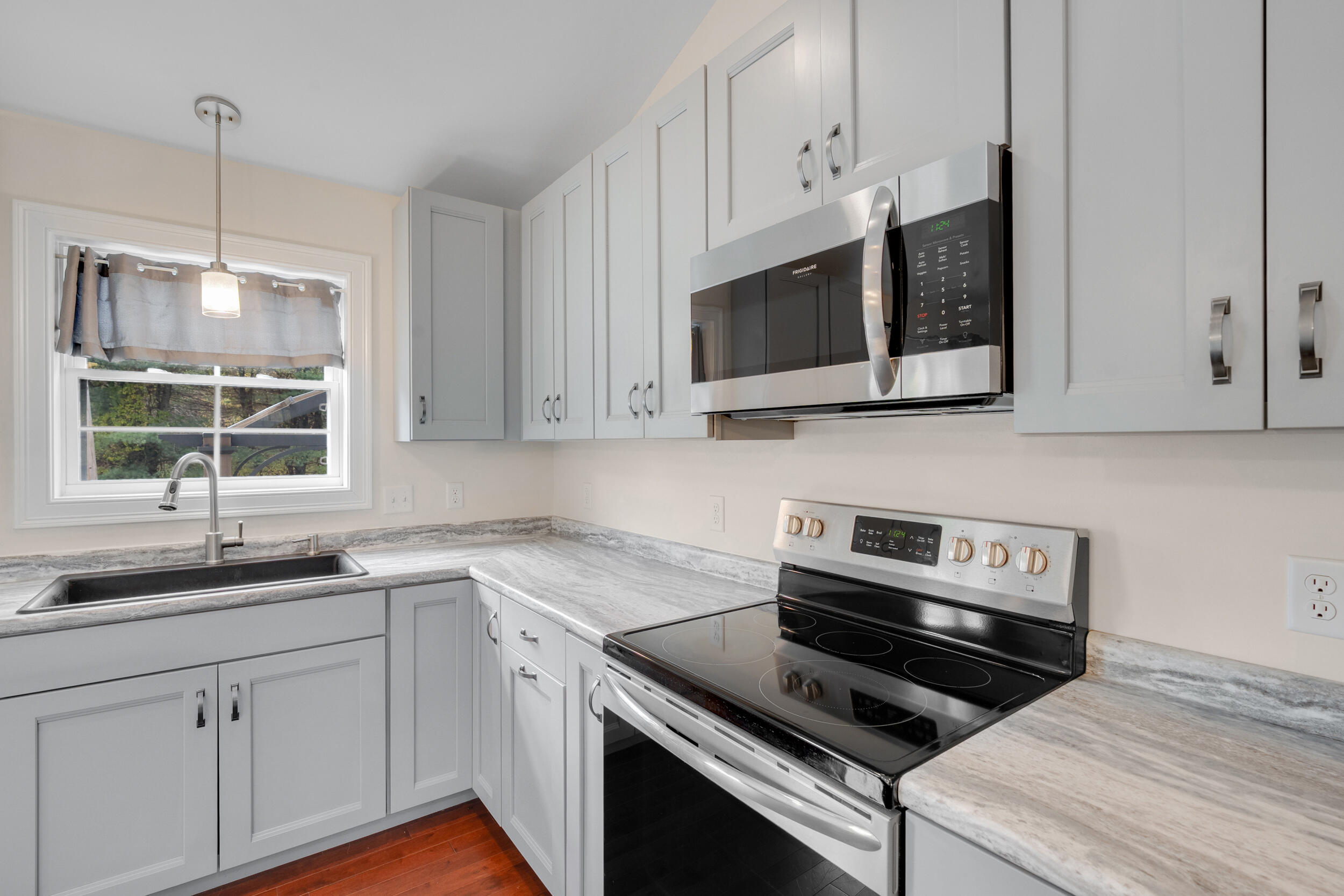 939 River Road Buxton, ME 04093 - Photo 15 of 54 14_a7400026