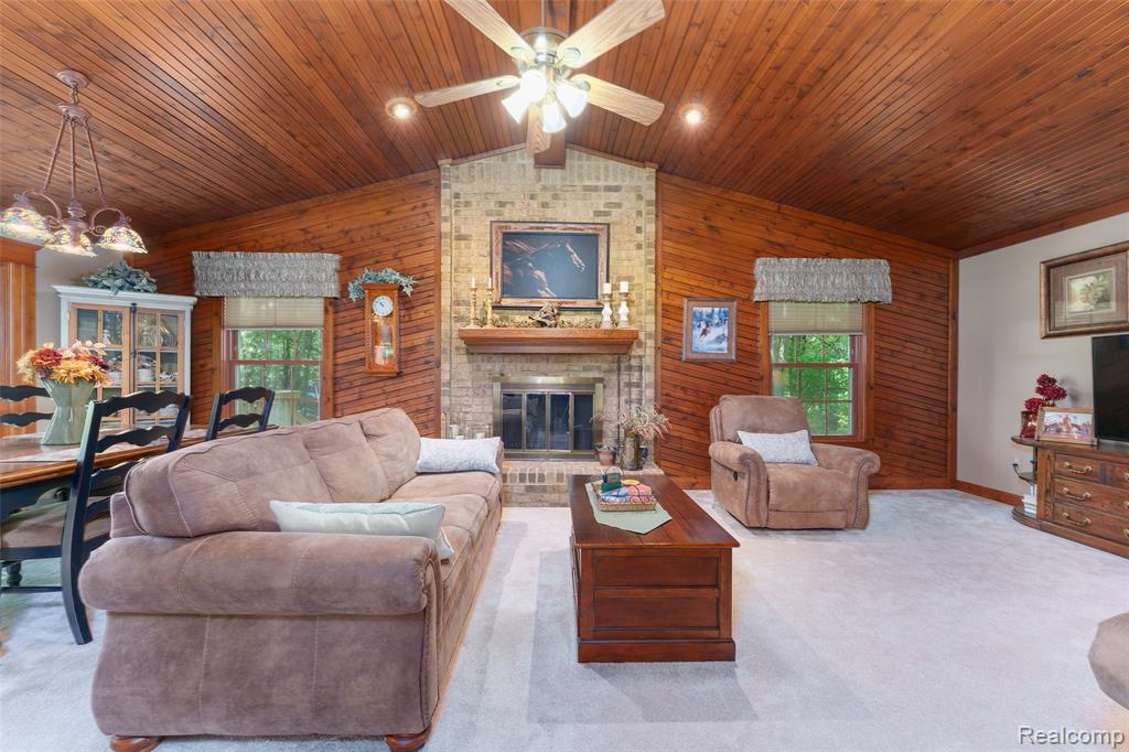 6209 North Raddatz Road Fowlerville, MI 48836 - Photo 2 of 41 Gallery Image 2
