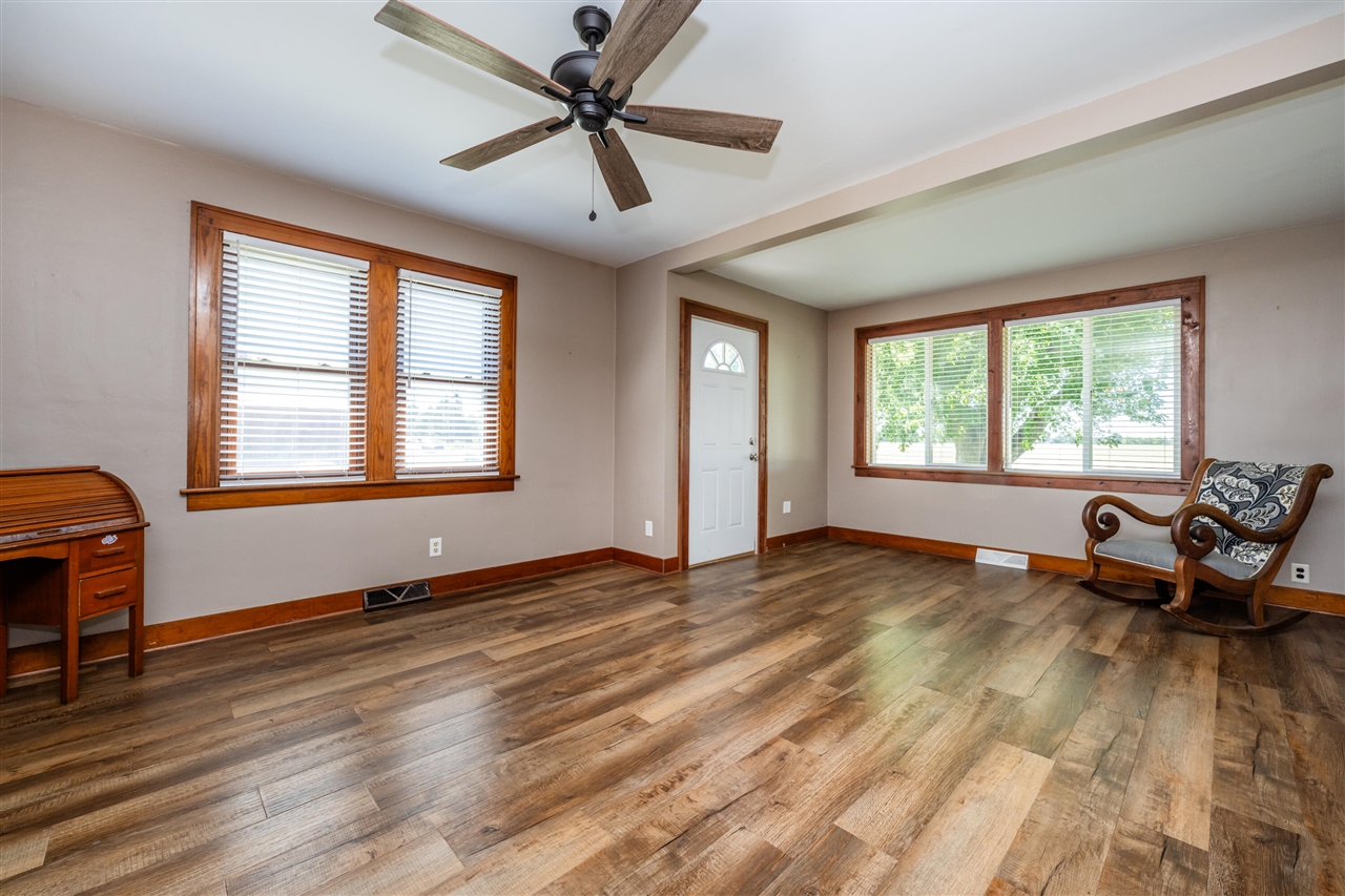 887 West Hinchman Road Baroda, MI 49101 - Photo 3 of 56