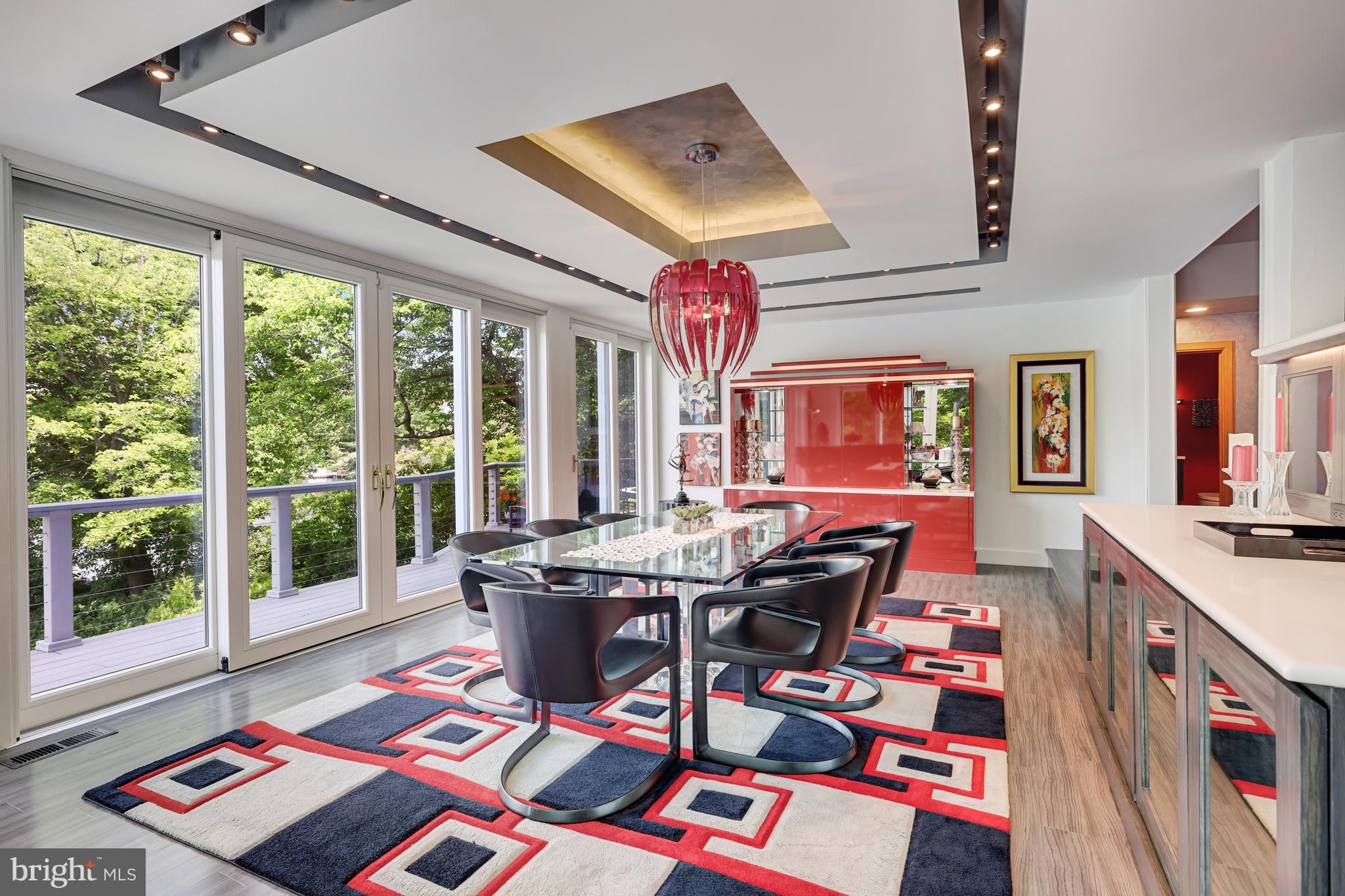 2202 Spinnaker Court Reston, VA 20191 - Photo 19 of 137 Dining room with access to the main level deck.