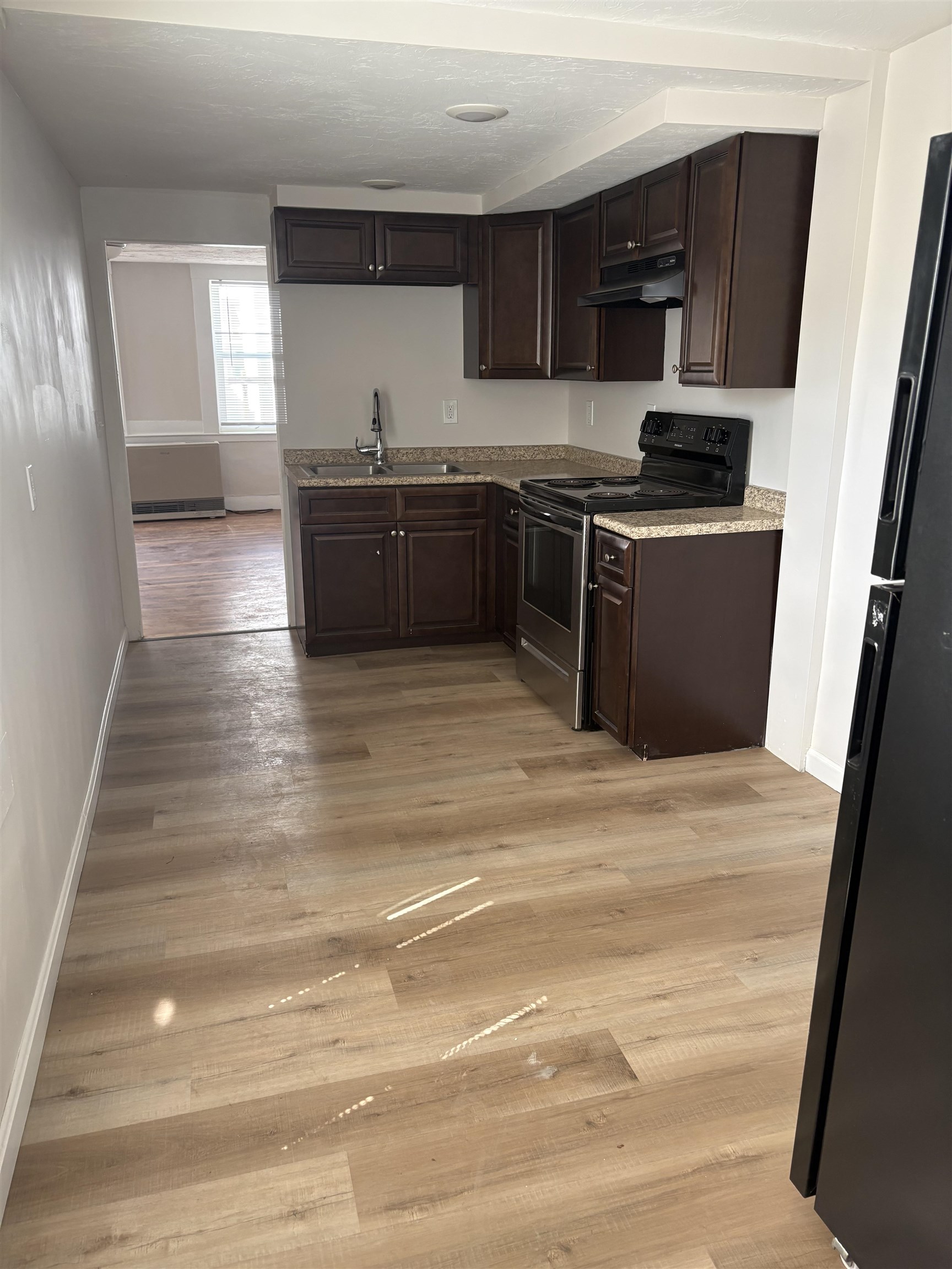 7 Morrill Street Nashua, NH 03064 - Photo 5 of 14