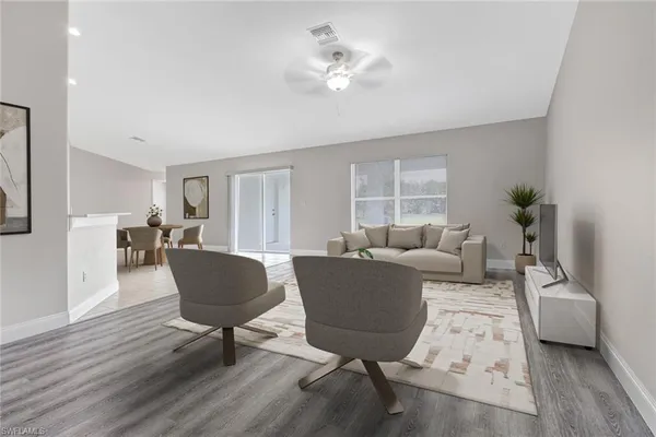 $650,000 | 4490 10th Street Northeast, Naples, FL 34120