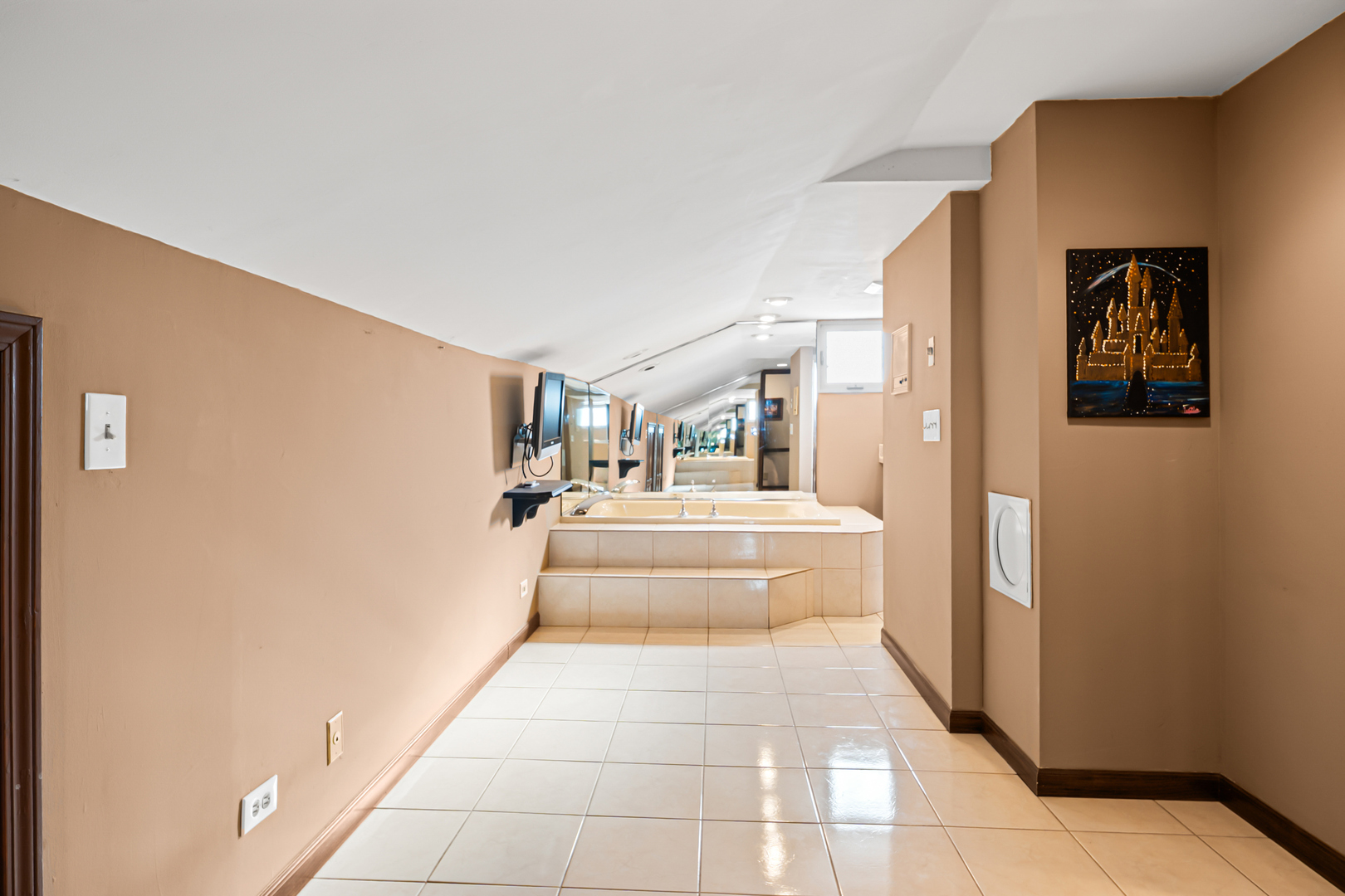 1130 Thatcher Lane Addison, IL 60101 - Photo 19 of 37