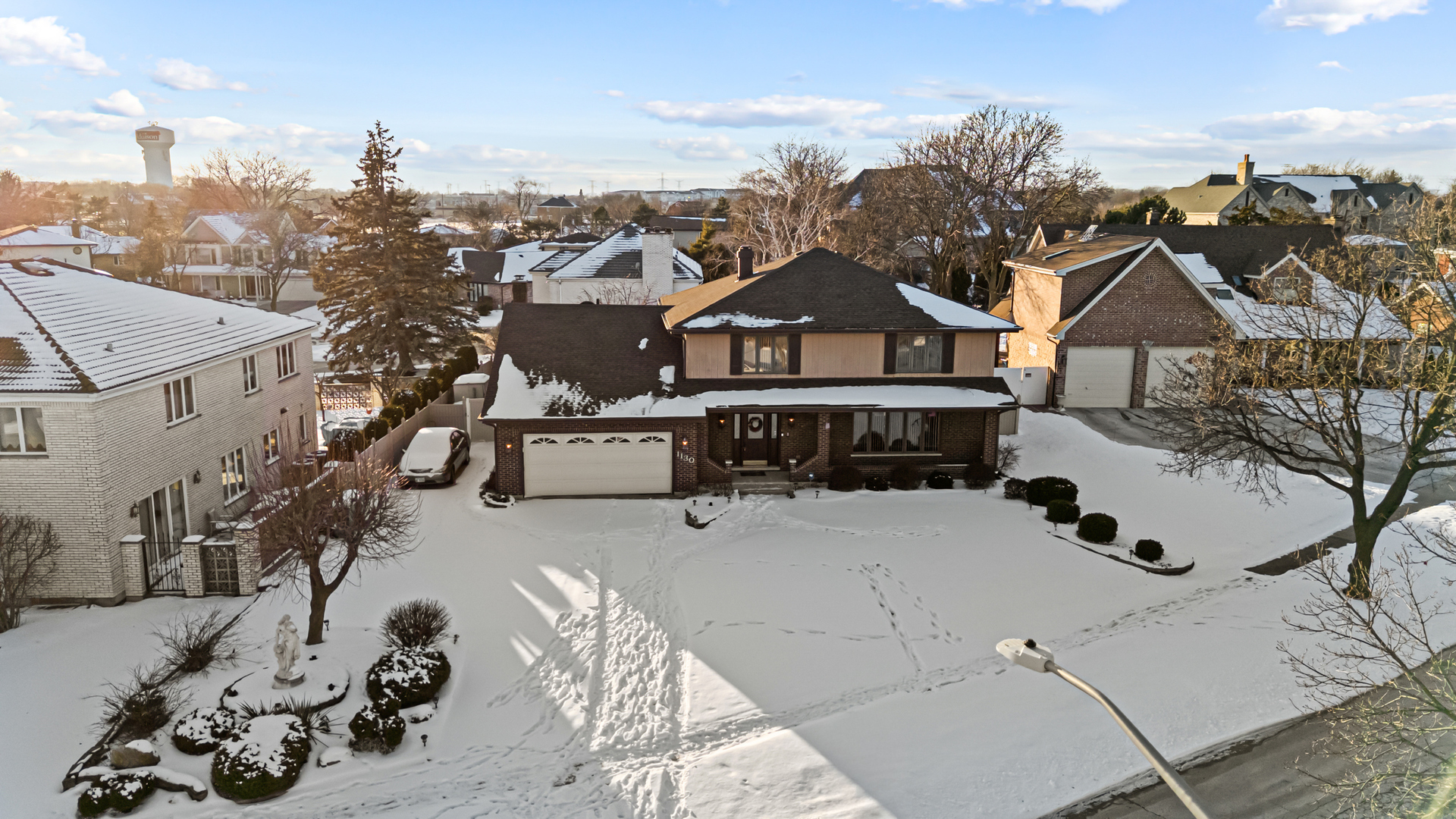 1130 Thatcher Lane Addison, IL 60101 - Photo 2 of 37