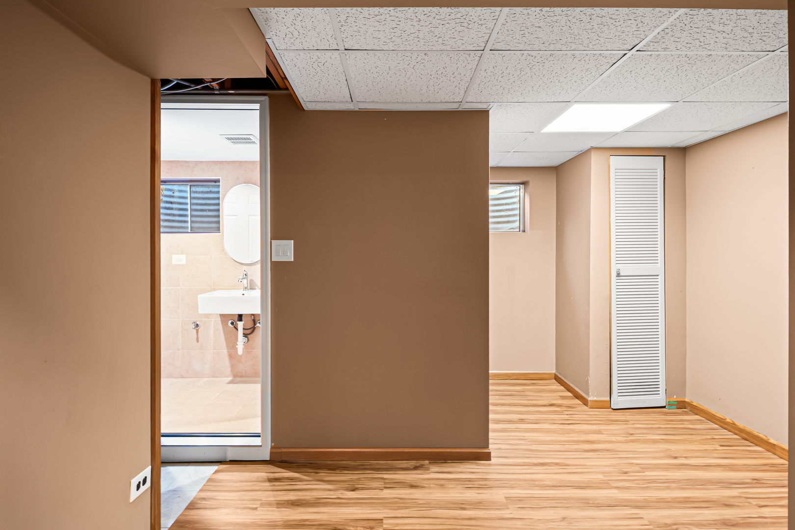 1130 Thatcher Lane Addison, IL 60101 - Photo 26 of 37