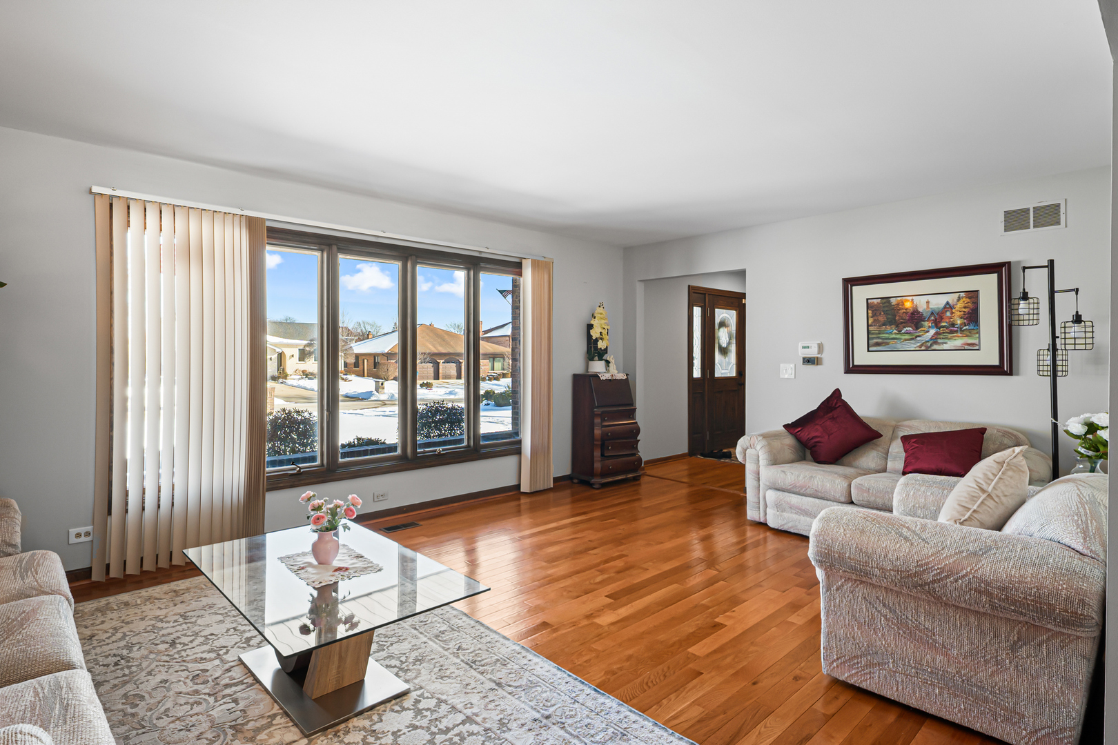 1130 Thatcher Lane Addison, IL 60101 - Photo 4 of 37