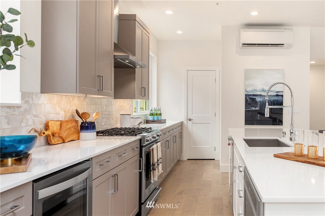 18320 96th Lane Northeast, Unit B Bothell, WA 98011 - Photo 21 of 24