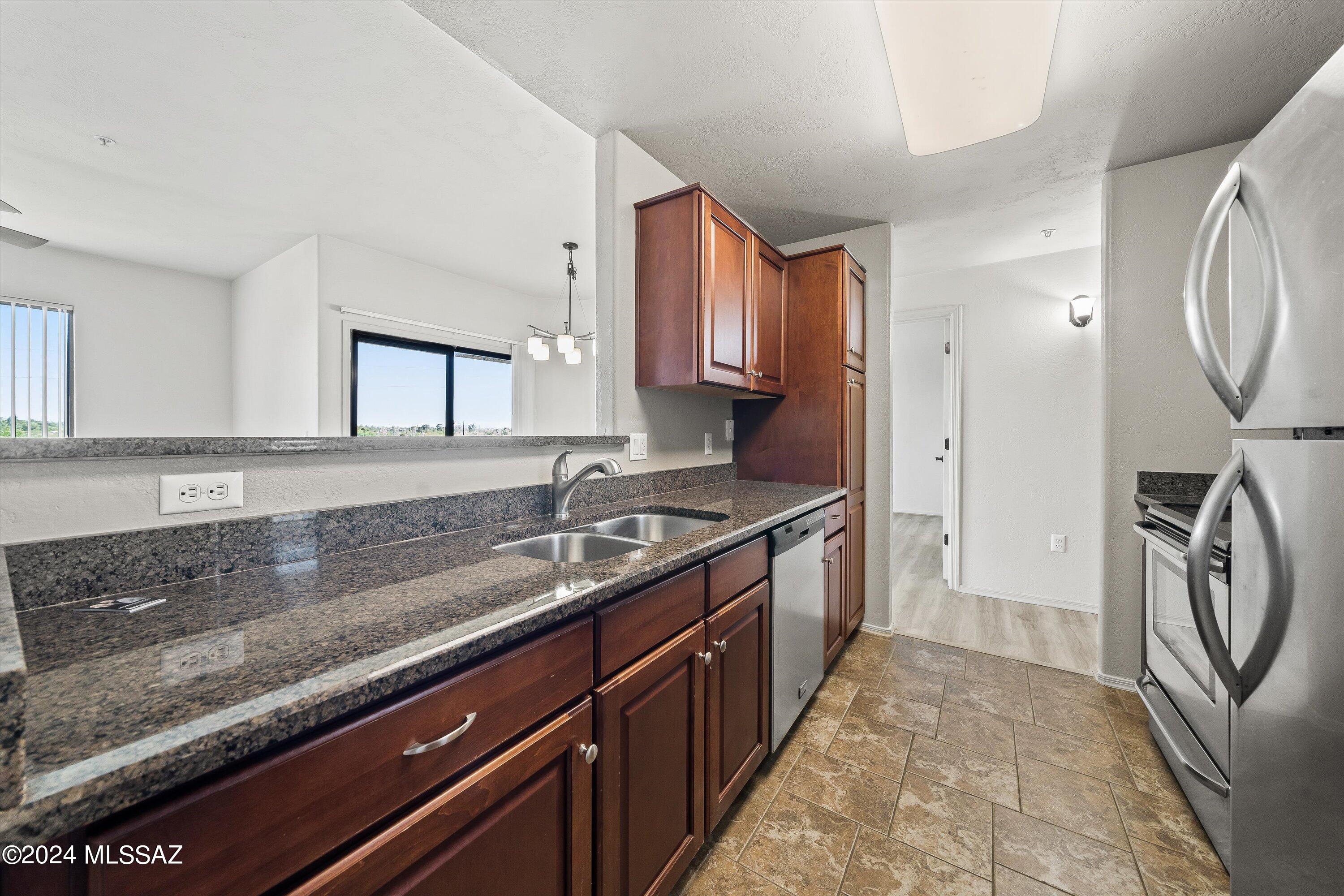2550 East River Road, Unit 20302 Tucson, AZ 85718 - Photo 14 of 39