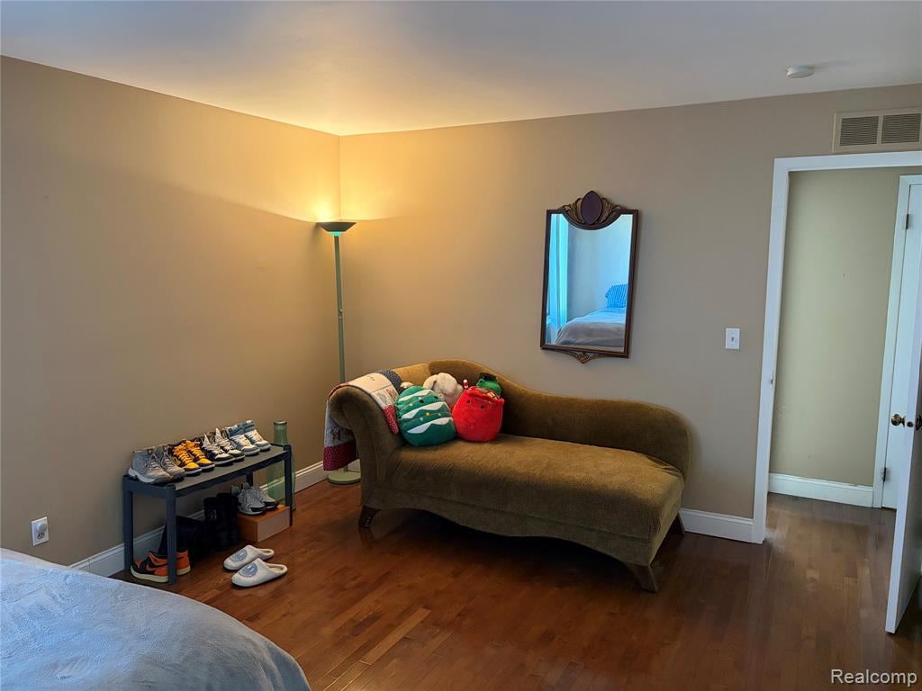 30445 West 14 Mile Road Farmington Hills, MI 48334 - Photo 8 of 11 Gallery Image 8