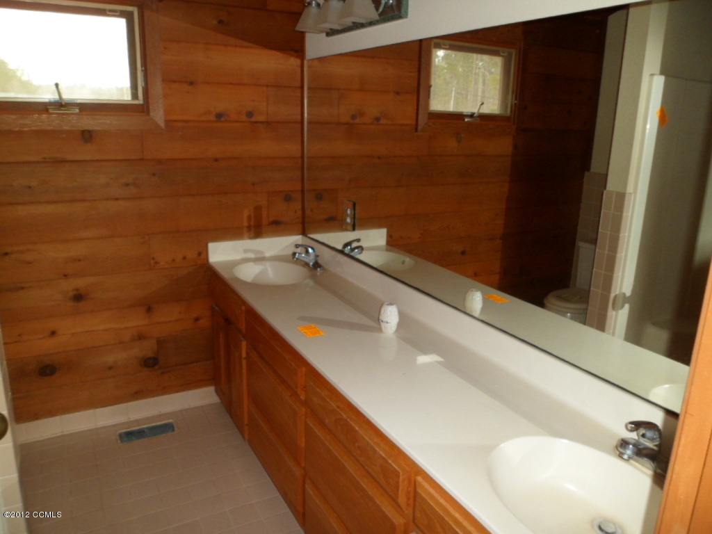 3101 Janiero Road Arapahoe, NC 28510 - Photo 9 of 10 bath