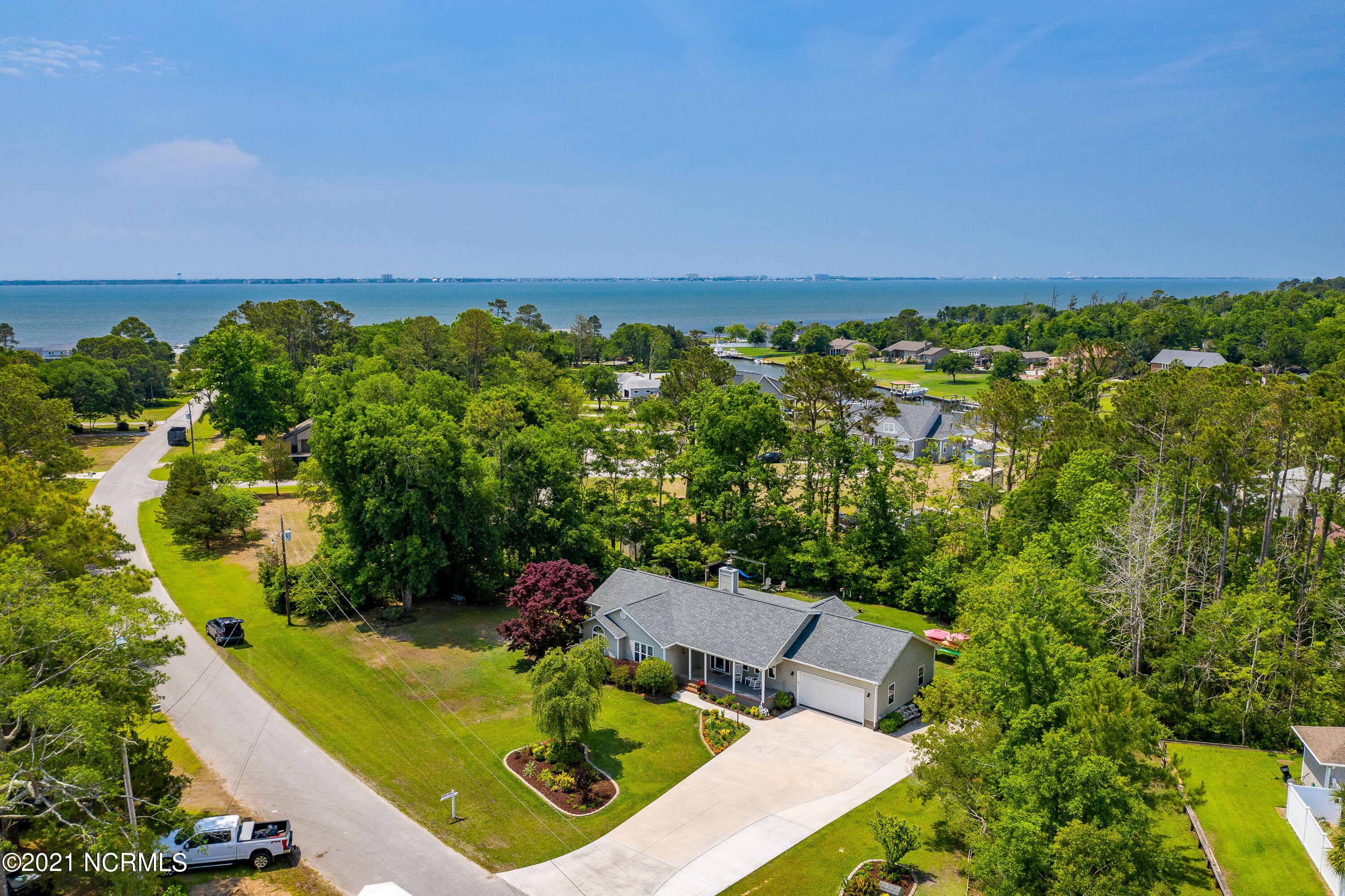 104 Ricky Lane Newport, NC 28570 - Photo 22 of 64 Chill Photo Aerials-22