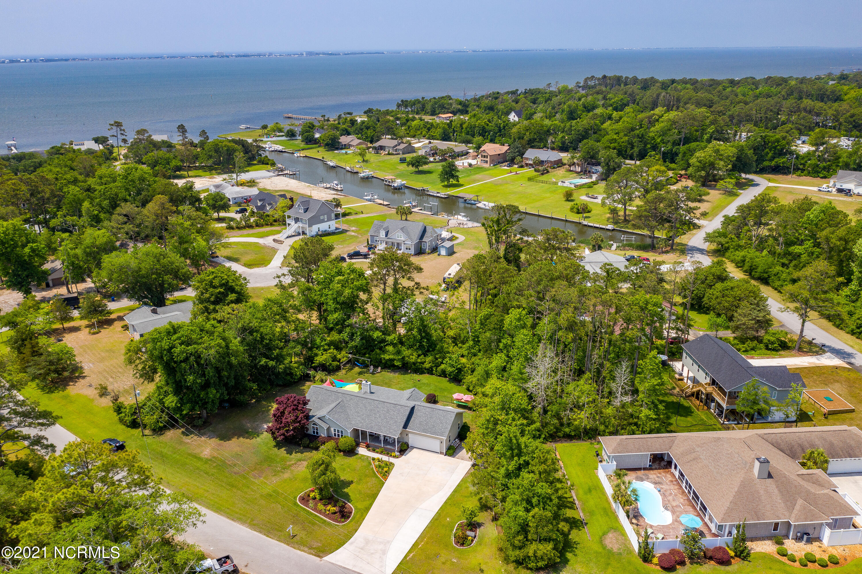 104 Ricky Lane Newport, NC 28570 - Photo 23 of 64 Chill Photo Aerials-23