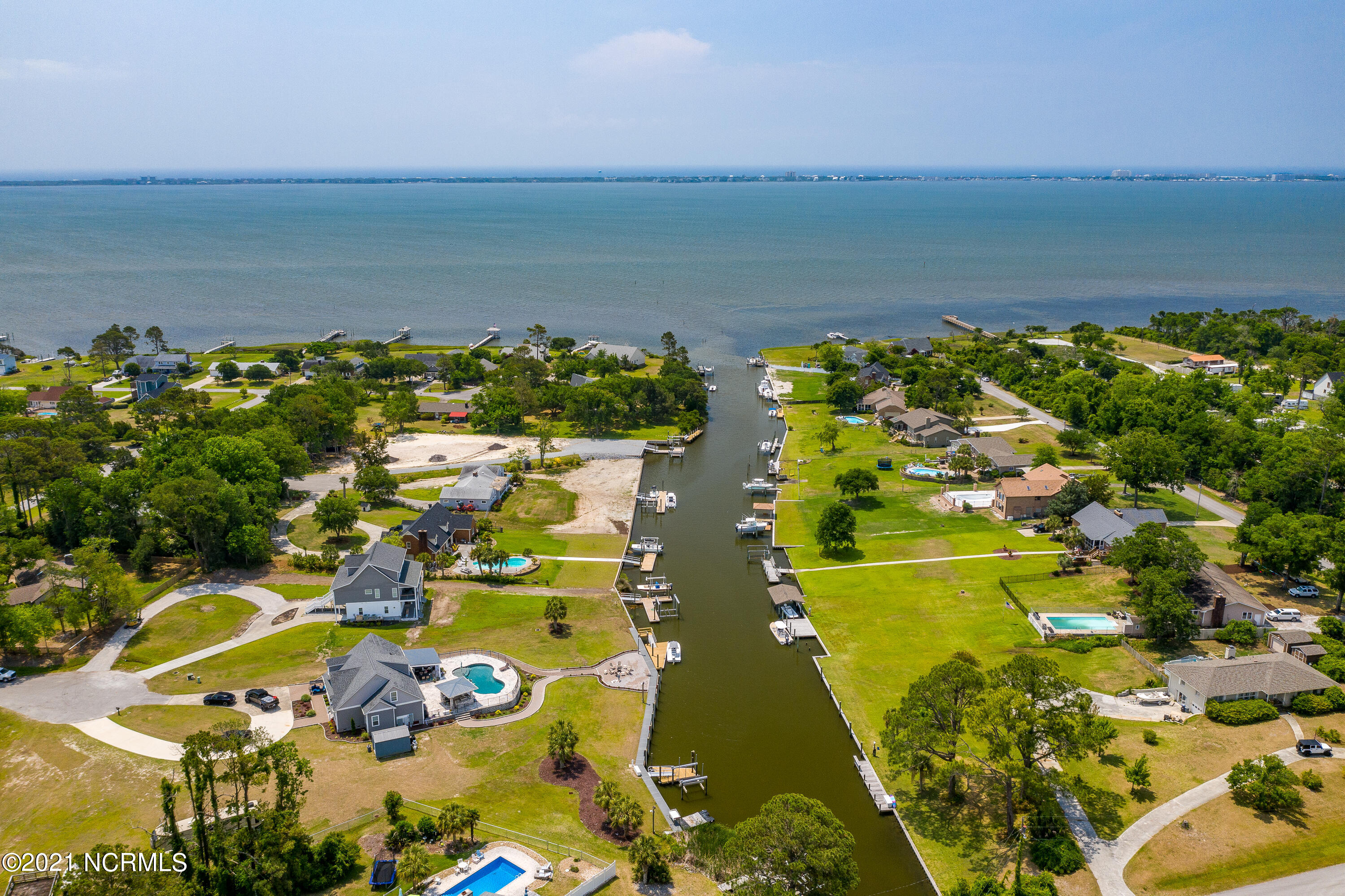104 Ricky Lane Newport, NC 28570 - Photo 27 of 64 Chill Photo Aerials-27