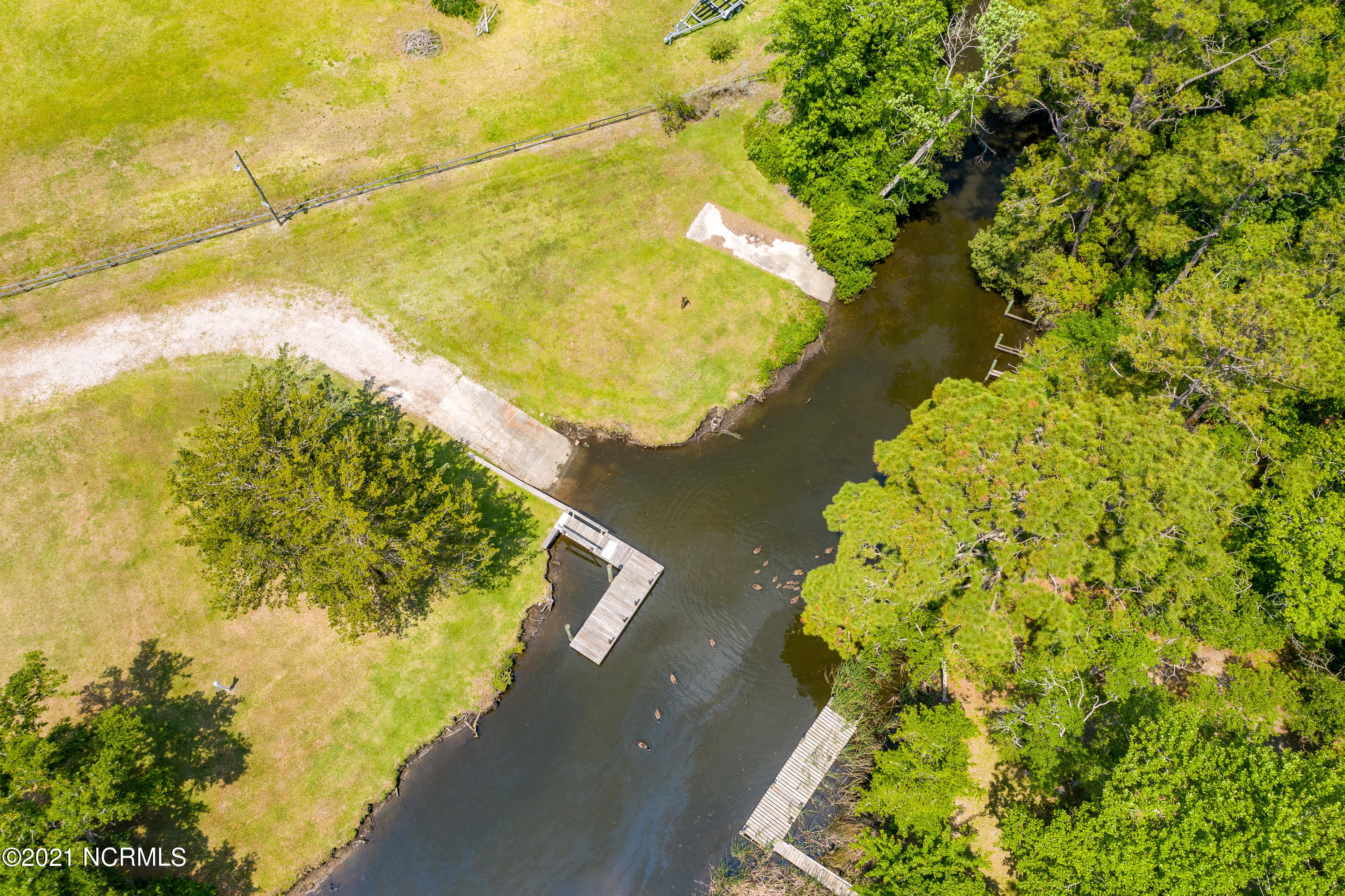 104 Ricky Lane Newport, NC 28570 - Photo 32 of 64 Chill Photo Aerials-32