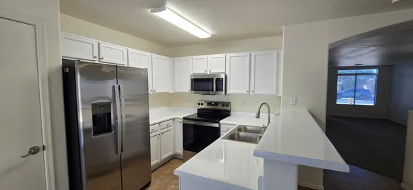 $1,995 | 8568 West Vogel Avenue, Peoria, AZ 85345