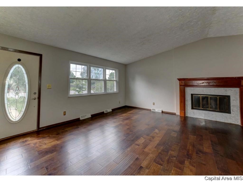5262 Coleman Street Springfield, IL 62703 - Photo 7 of 31