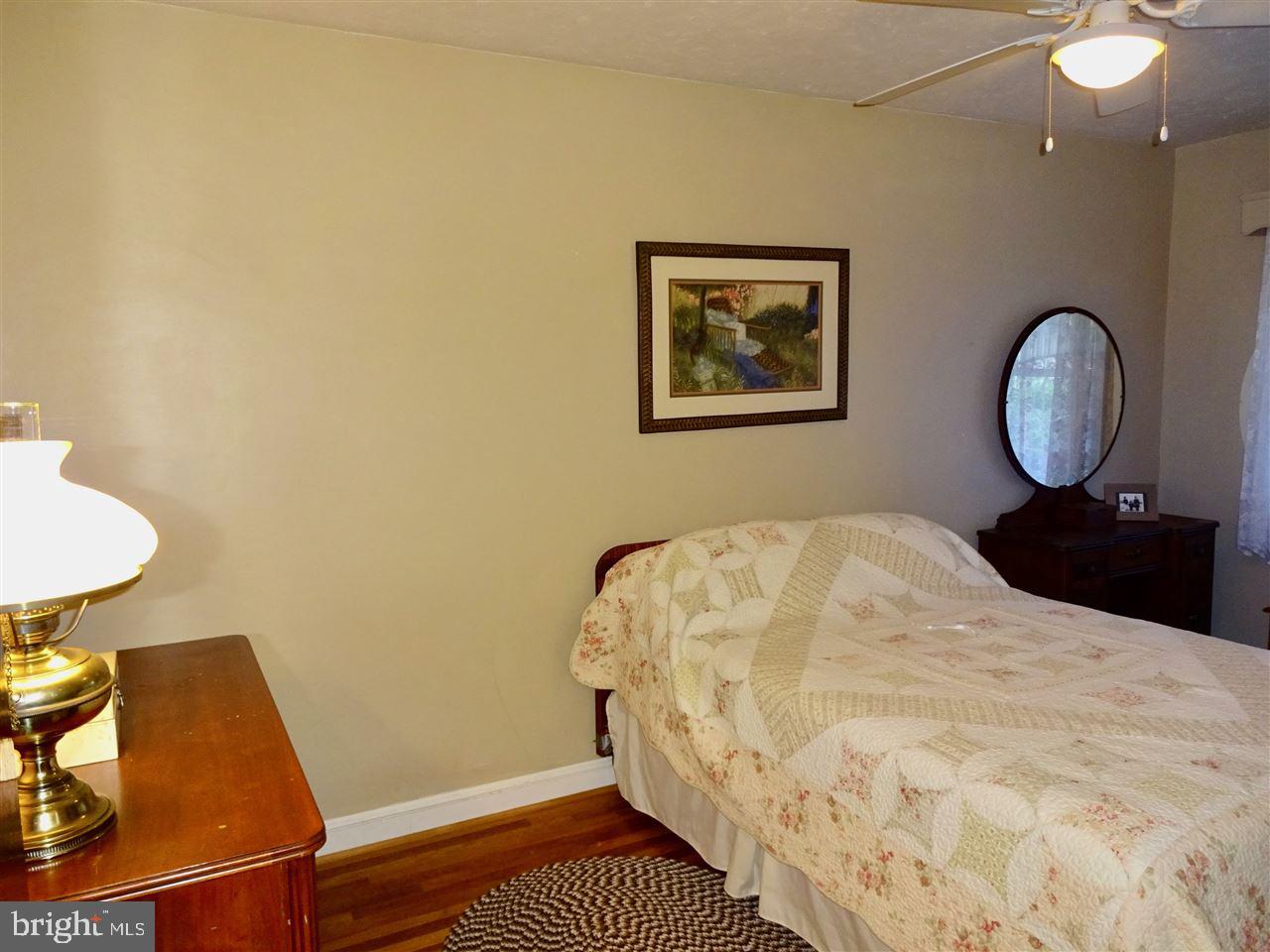 350 Edgehill Road York, PA 17403 - Photo 17 of 36