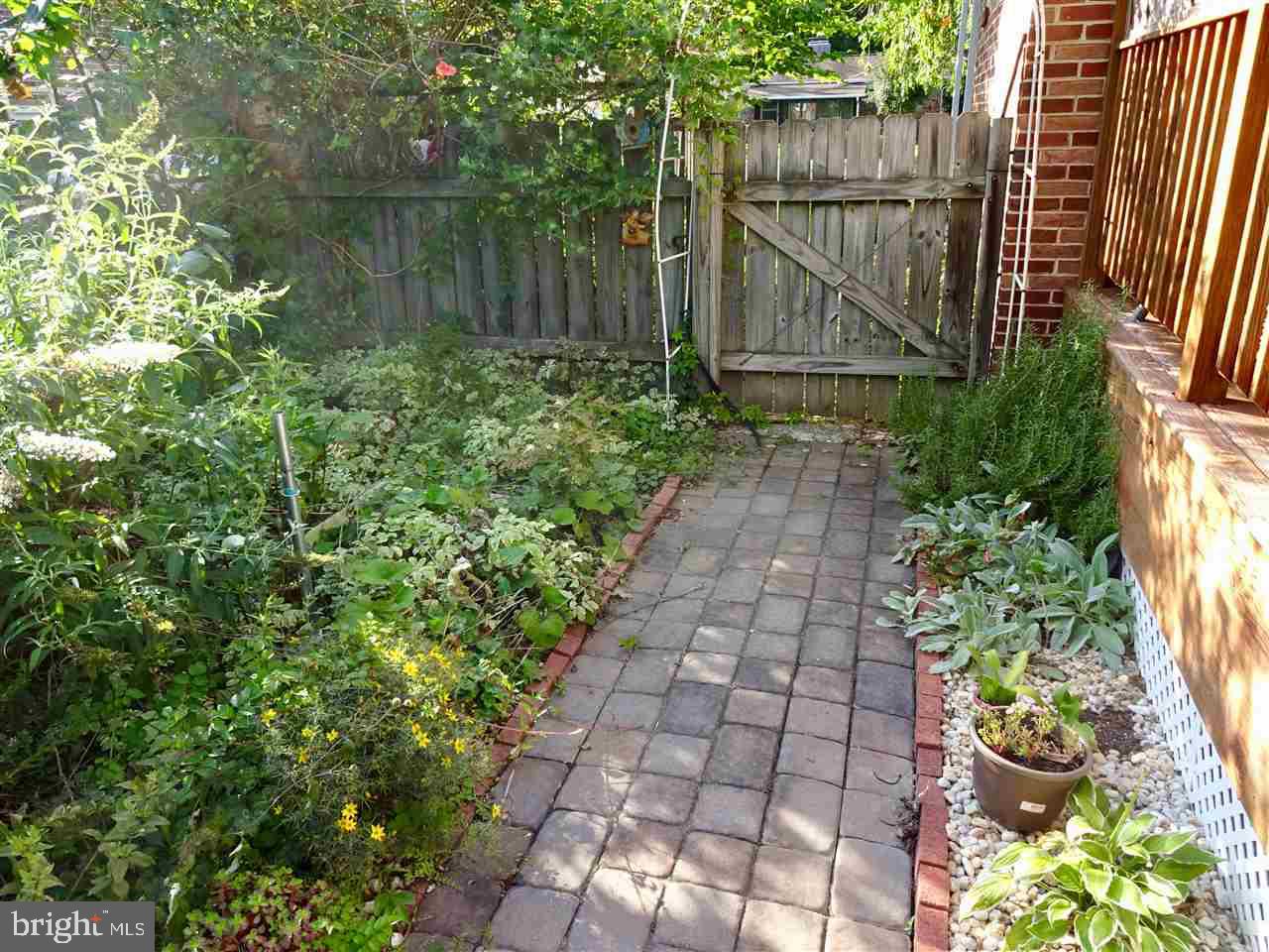 350 Edgehill Road York, PA 17403 - Photo 25 of 36