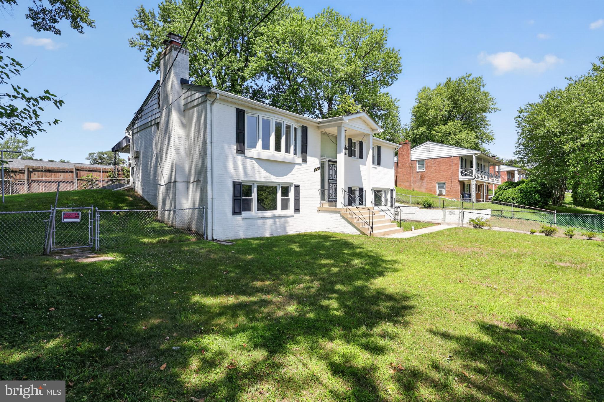 11321 Brandywine Road Clinton, MD 20735 - Photo 2 of 34 Front / Side
