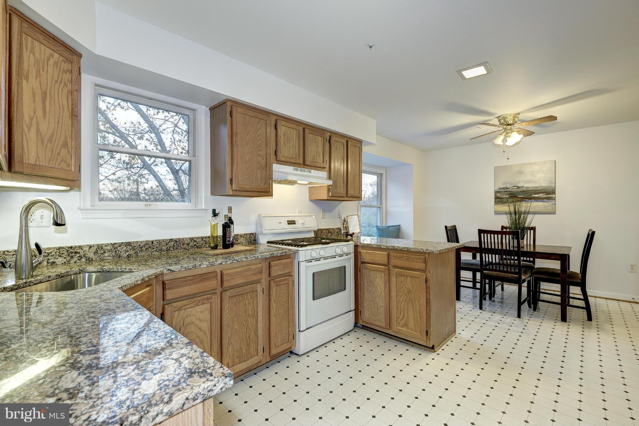 2703 Cheverly Avenue Cheverly, MD 20785 - Photo 11 of 30 Kitchen