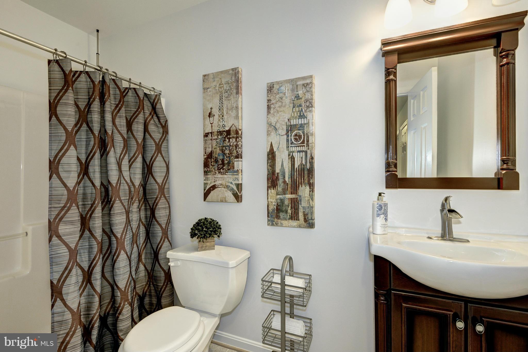 2703 Cheverly Avenue Cheverly, MD 20785 - Photo 18 of 30 Bath