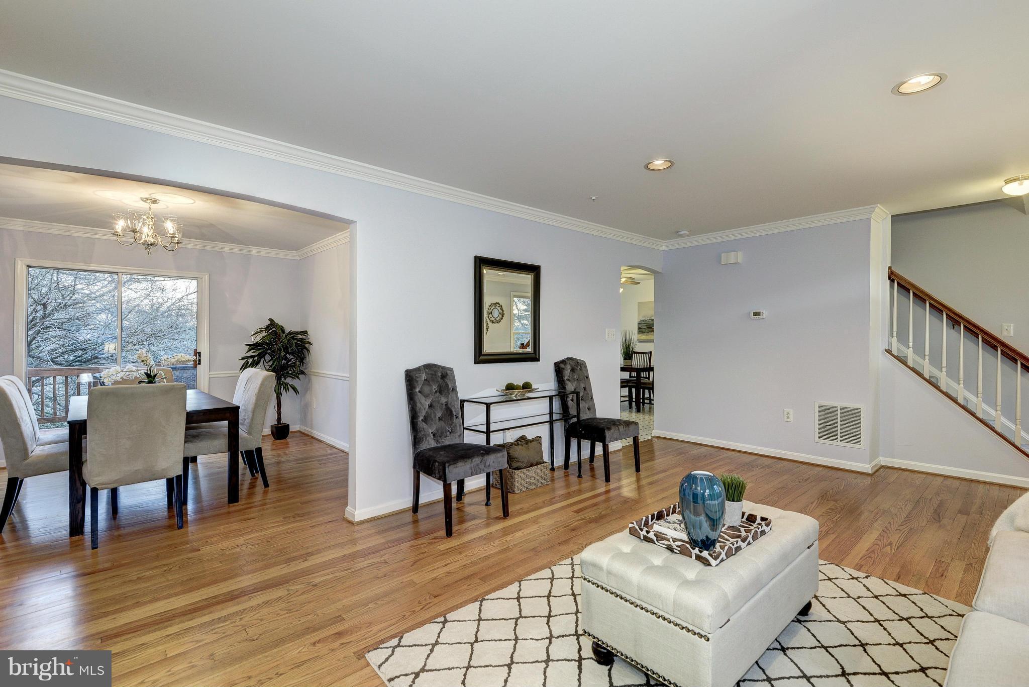 2703 Cheverly Avenue Cheverly, MD 20785 - Photo 4 of 30 Living Room