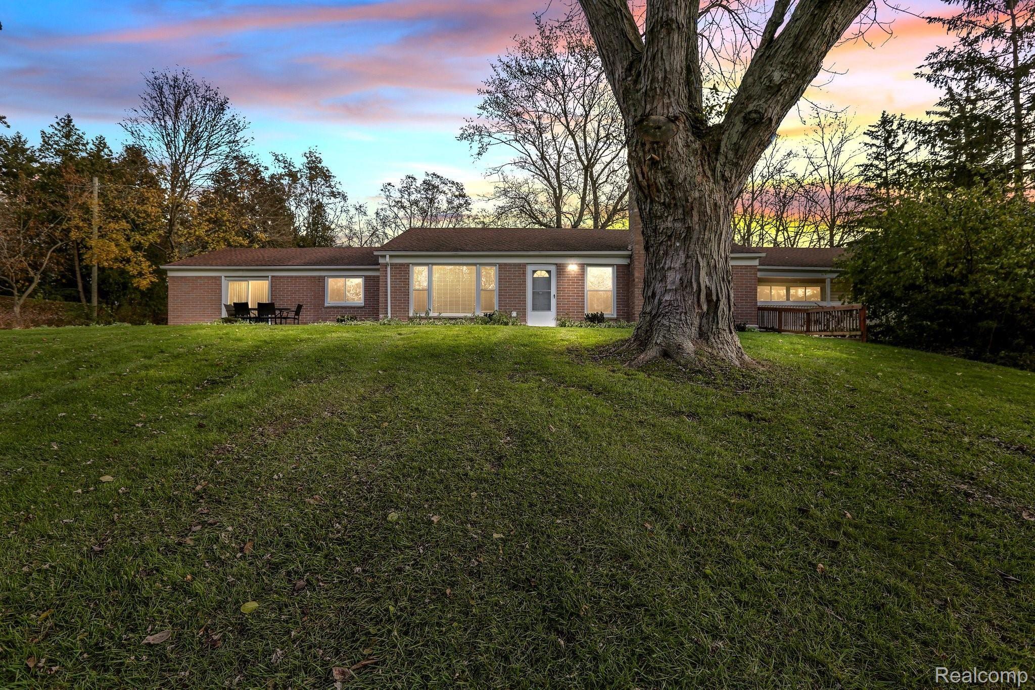 25304 Farmington Road Farmington, MI 48336 - Photo 54 of 62 1-web-or-mls-25304 Farmington Rd0032.jpg