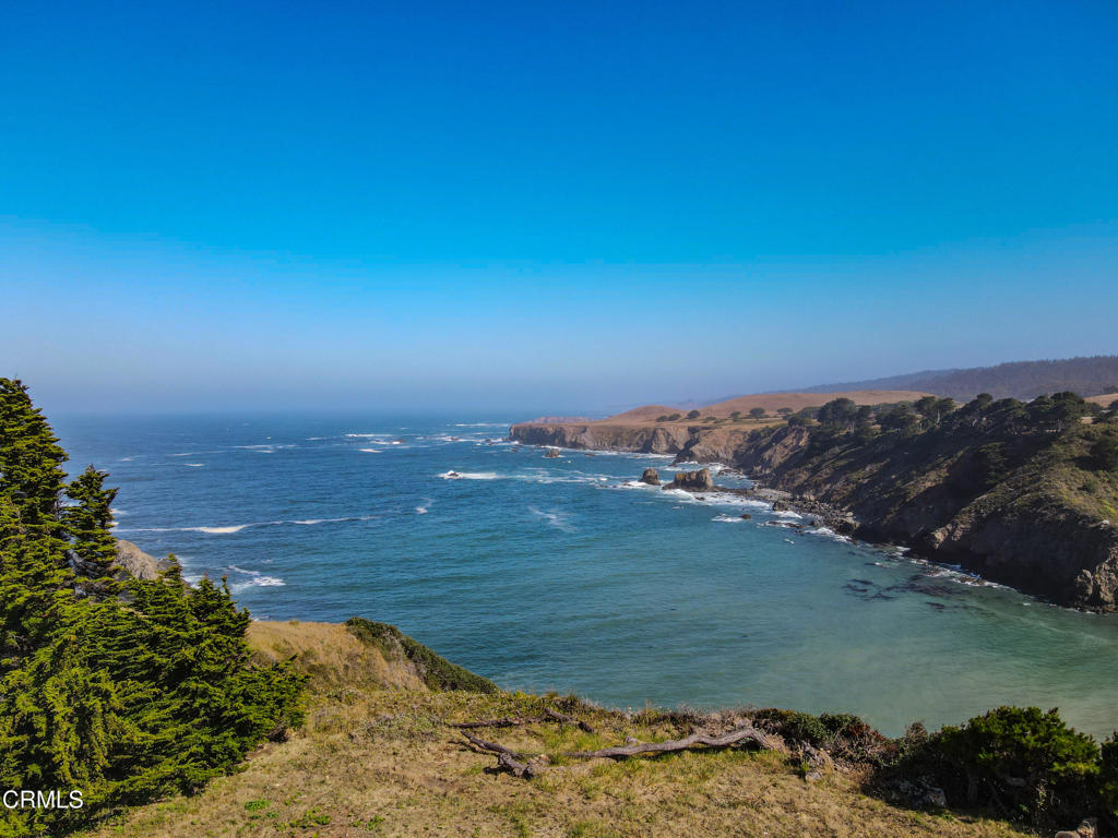34100 Pacific Reefs Road Albion, CA 95410 - Photo 19 of 20 a view of a lake with a lake