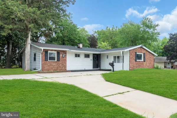 $399,000 | 460 2nd Street, Woodbury Heights, NJ 08097