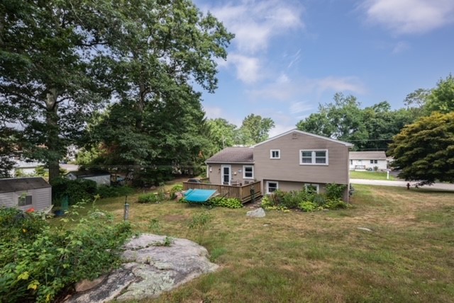 131 Cross Street Westerly, RI 02891 - Photo 7 of 34 Gallery Image 7