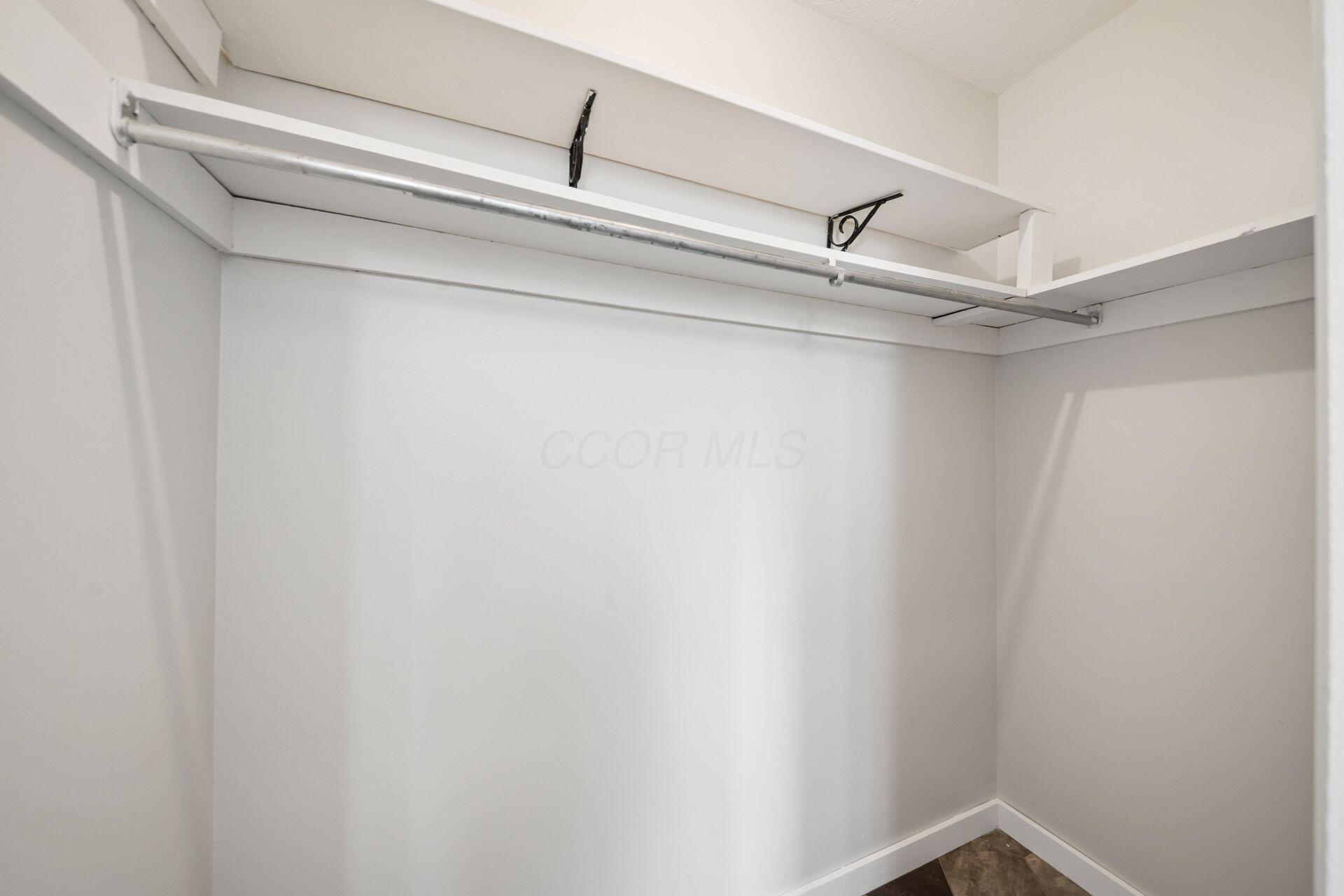 417 Forward Pass Road Southwest Pataskala, OH 43062 - Photo 26 of 53 Owners Walk-in Closet