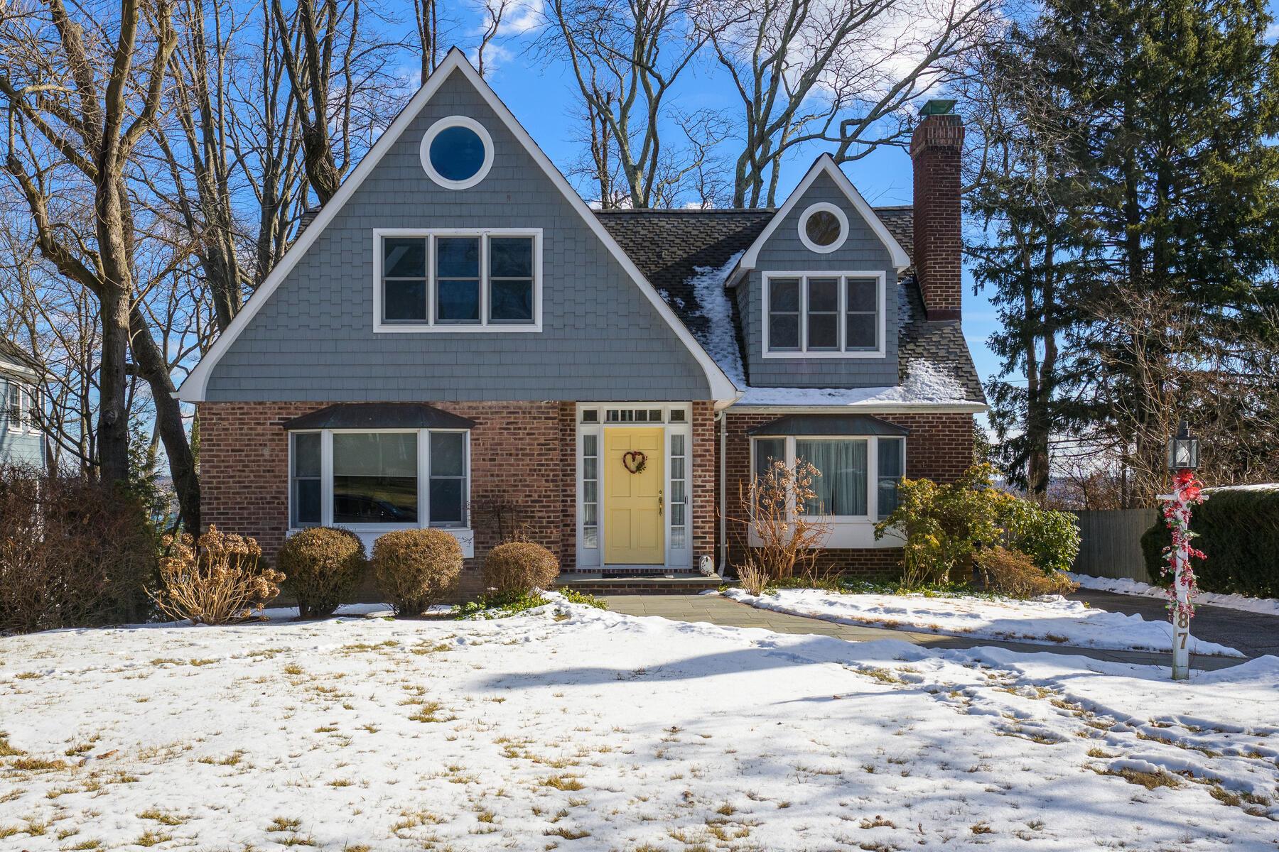 87 Summit Road Port Washington, NY 11050 - Photo 1 of 1 View of front of house