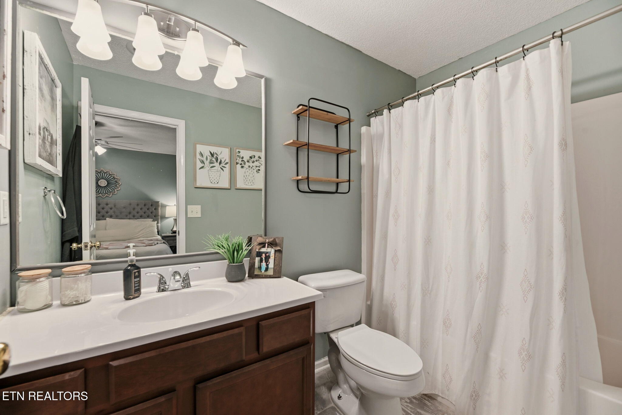 1621 Maple View Way, Unit 30E Knoxville, TN 37918 - Photo 16 of 21 17-web-or-mls-MoplVw1621 (26)