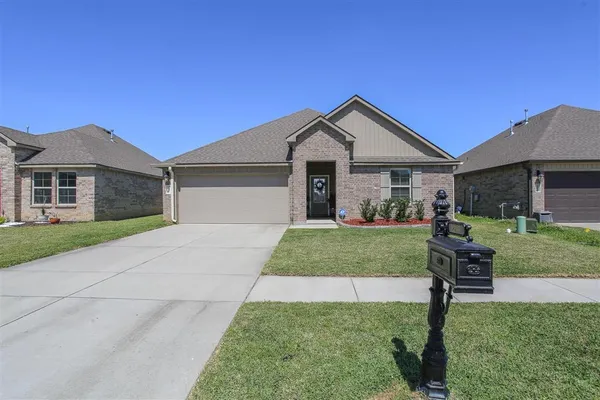 $245,000 | 2219 South Savannah Lakes, Lake Charles, LA 70607
