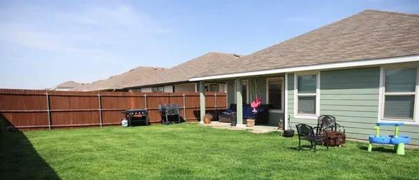 $2,100 | 6440 Water Rpds Drive, Princeton, TX 75407