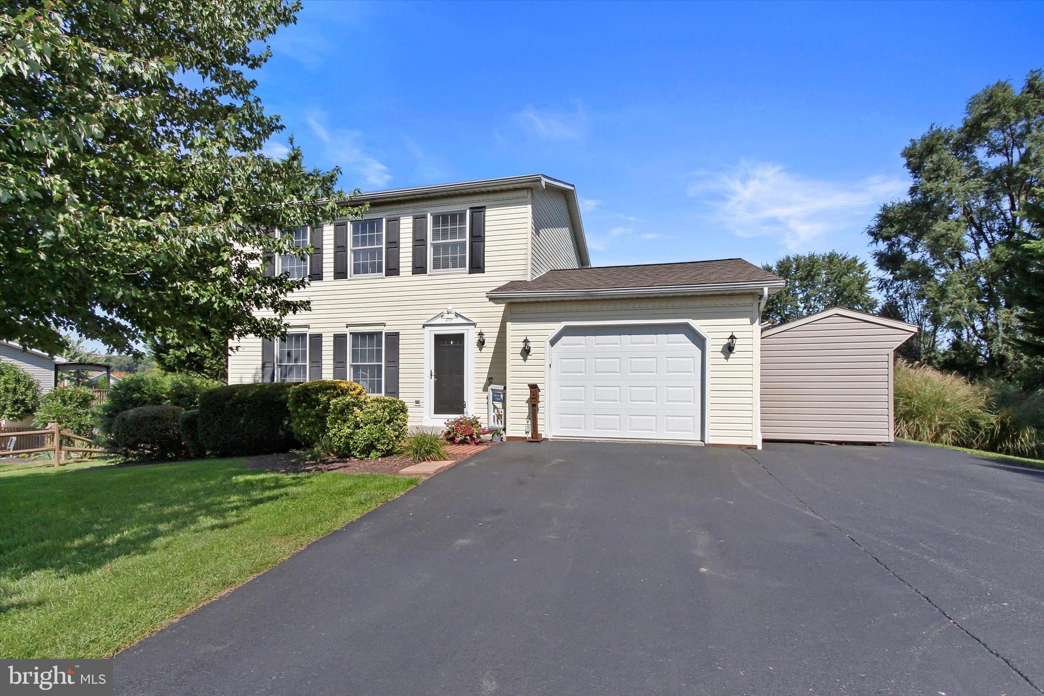315 Kendale Road Red Lion, PA 17356 - Photo 1 of 28 Front