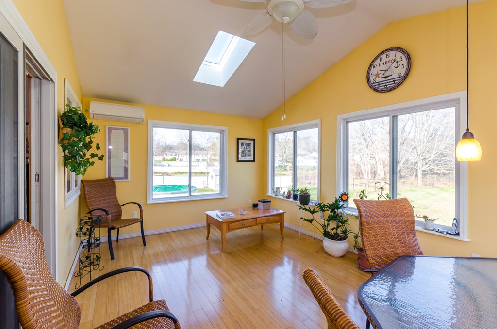 23 Raven Road Dracut, MA 01826 - Photo 8 of 30 Gallery Image 8