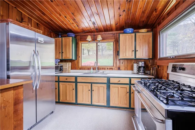 $795,000 | 1119 South Lake Road, Middlesex, NY 14507