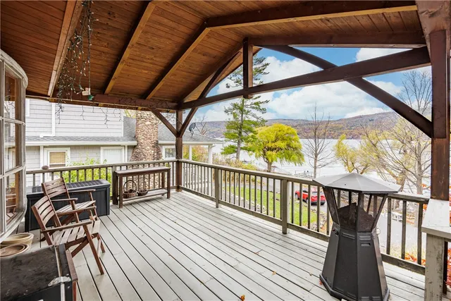 $795,000 | 1119 South Lake Road, Middlesex, NY 14507