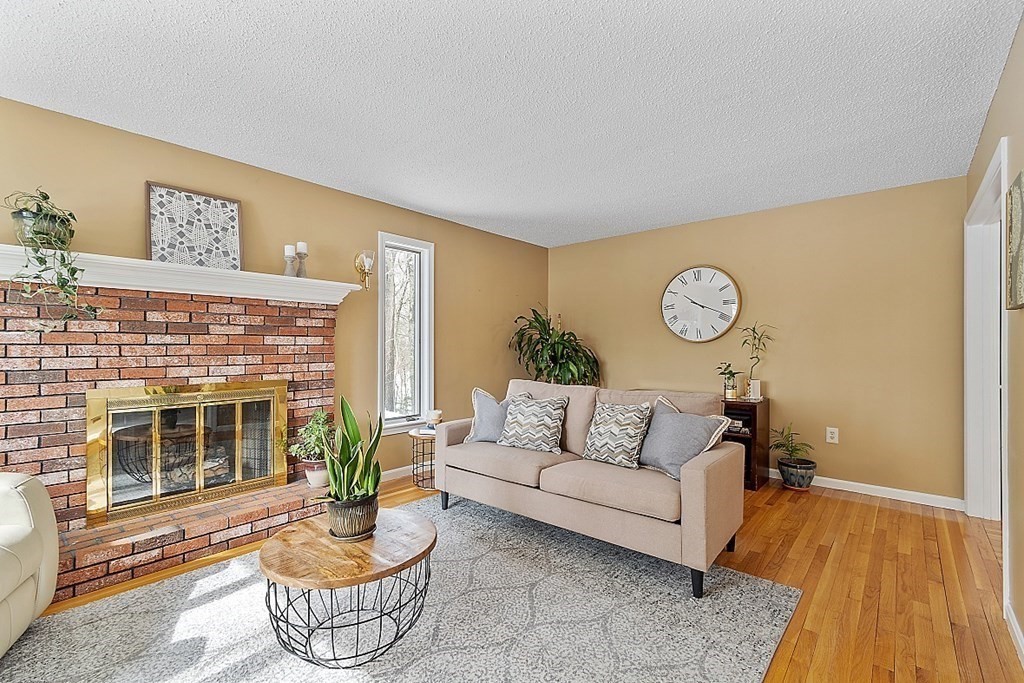 191 Hay Meadow Road North Andover, MA 01845 - Photo 16 of 42 Gallery Image 16
