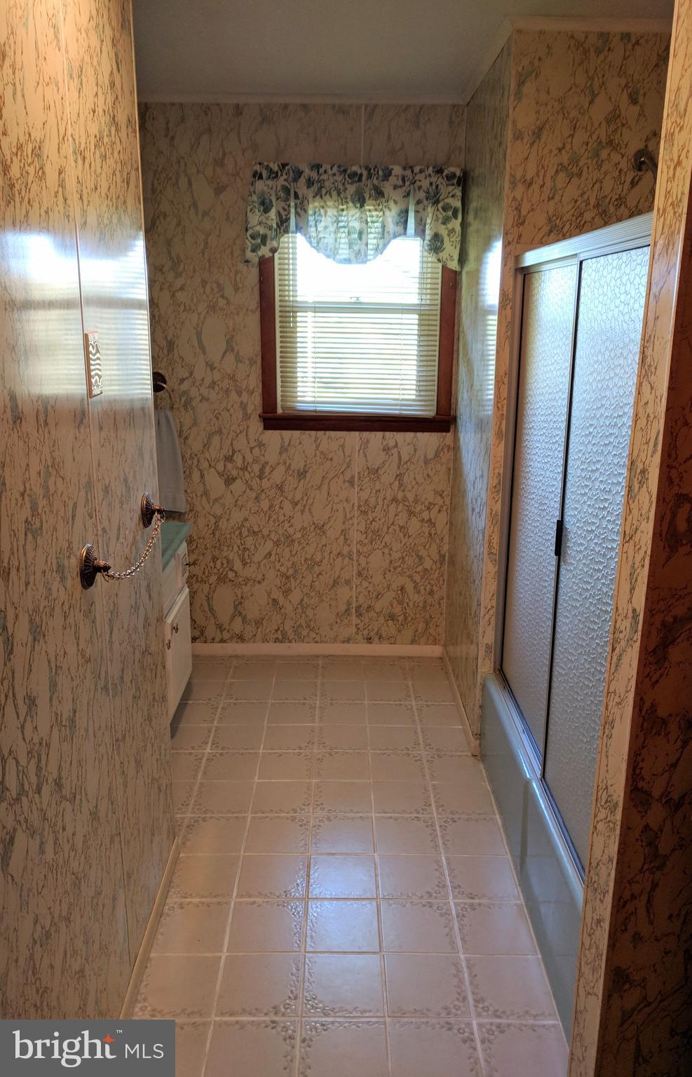 18442 Ridge Meadow Road Stewartstown, PA 17363 - Photo 12 of 27 Gallery Image 12