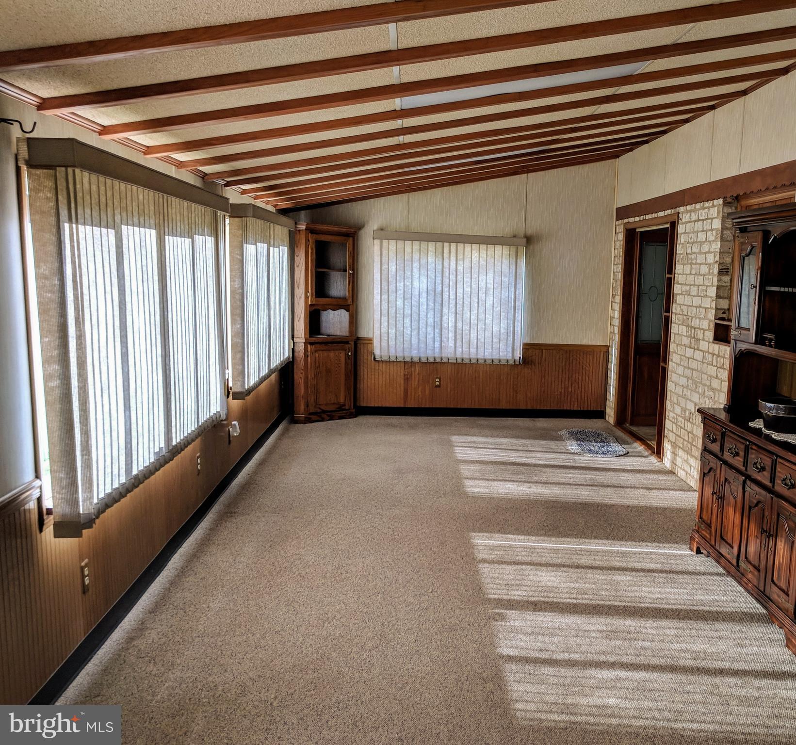 18442 Ridge Meadow Road Stewartstown, PA 17363 - Photo 9 of 27 Gallery Image 9