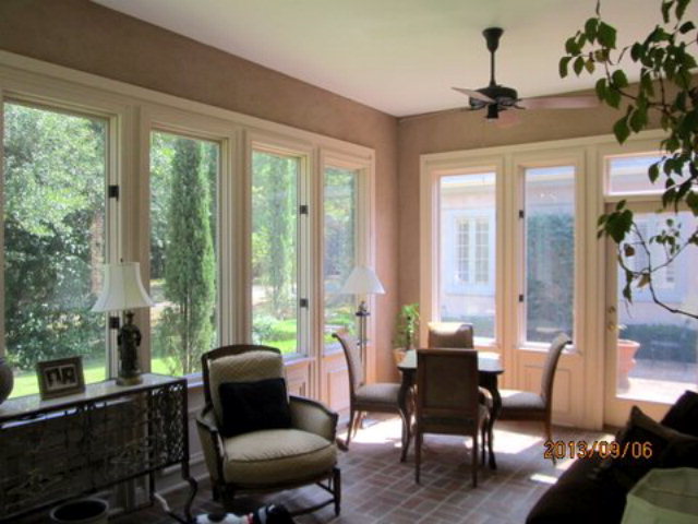 5150 Zebulon Road Macon, GA 31210 - Photo 4 of 33 a living room with furniture and a large window