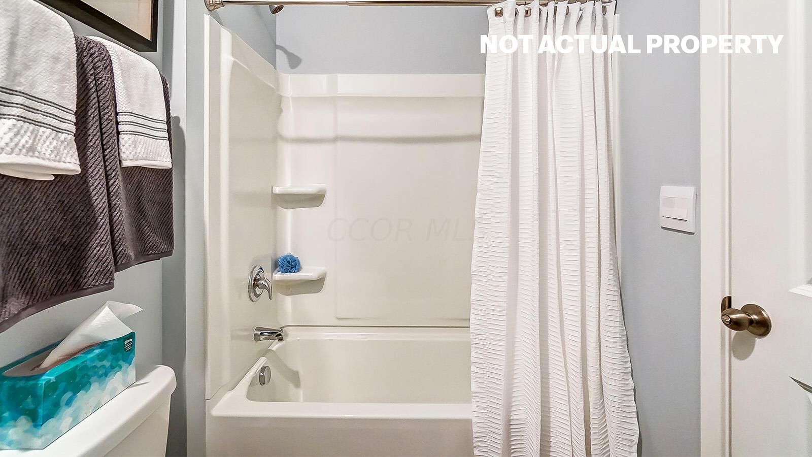 1591 Garratt Road Galloway, OH 43119 - Photo 22 of 46 24 first floor full bath