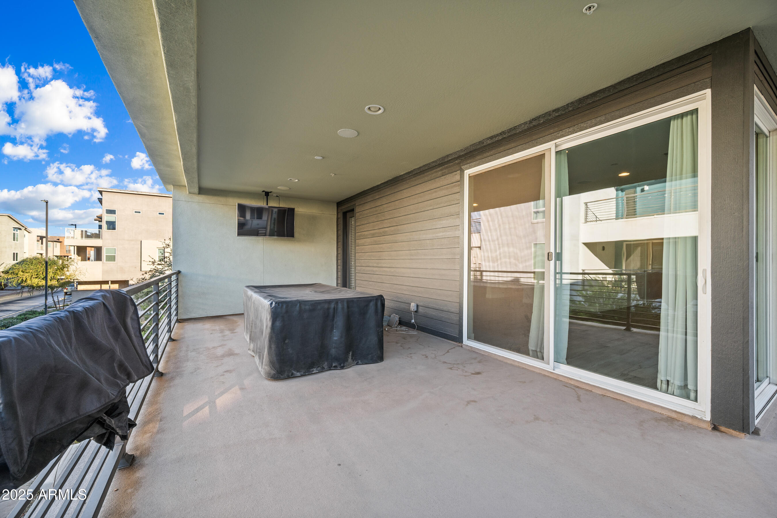 1250 Abbey Lane, Unit 289 Chandler, AZ 85226 - Photo 17 of 36 a view of livingroom with furniture