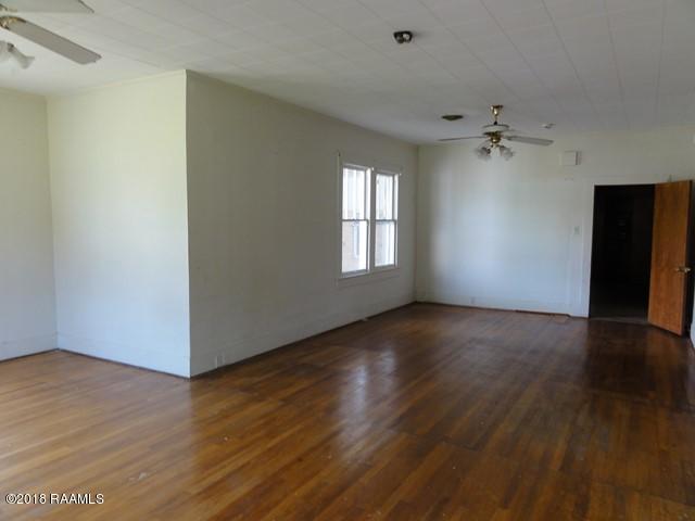 530 Rice Lane Opelousas, LA 70570 - Photo 6 of 19 LIVING ROOM