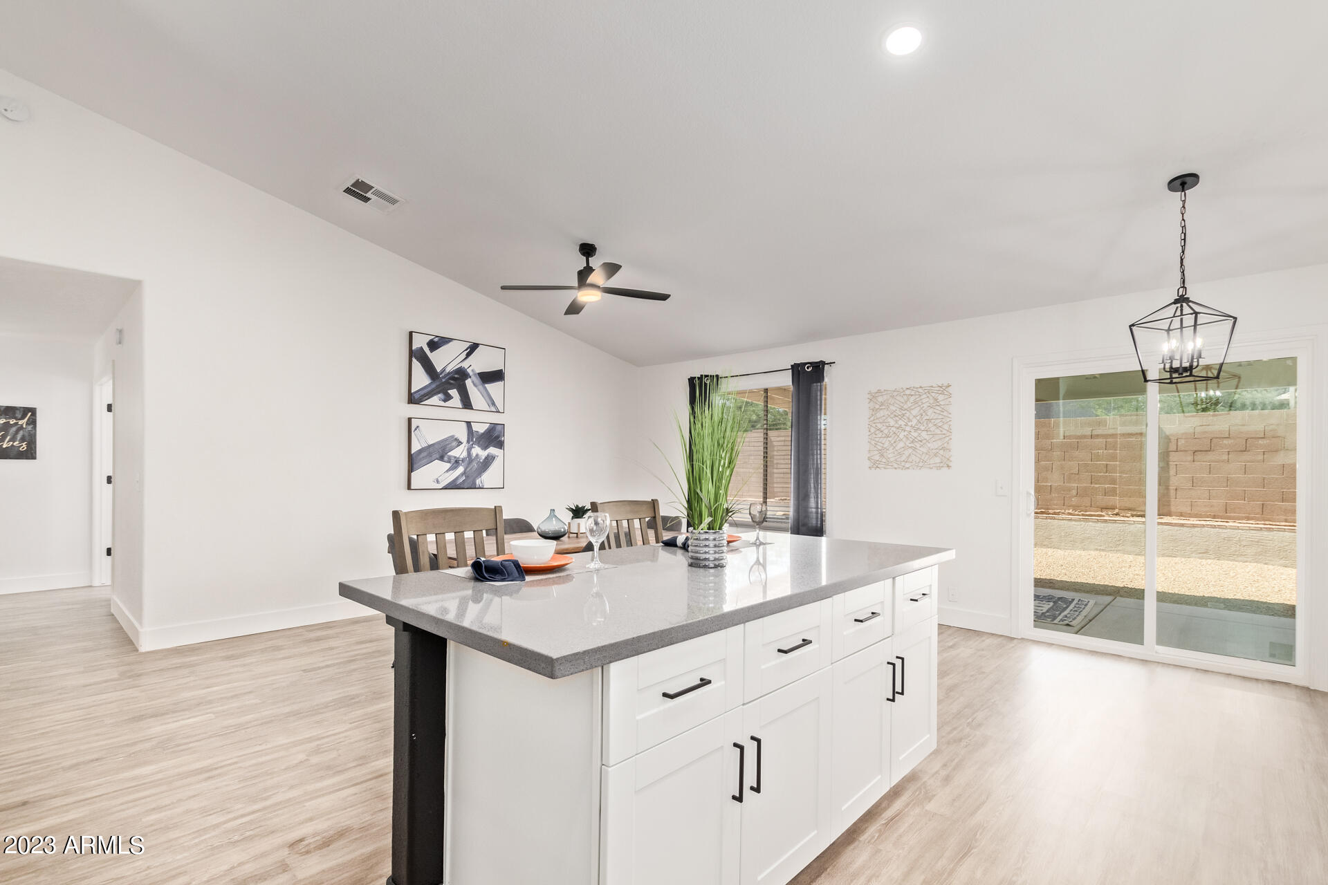 8742 West Ocotillo Road Glendale, AZ 85305 - Photo 9 of 26 10 Ocotillo 8742