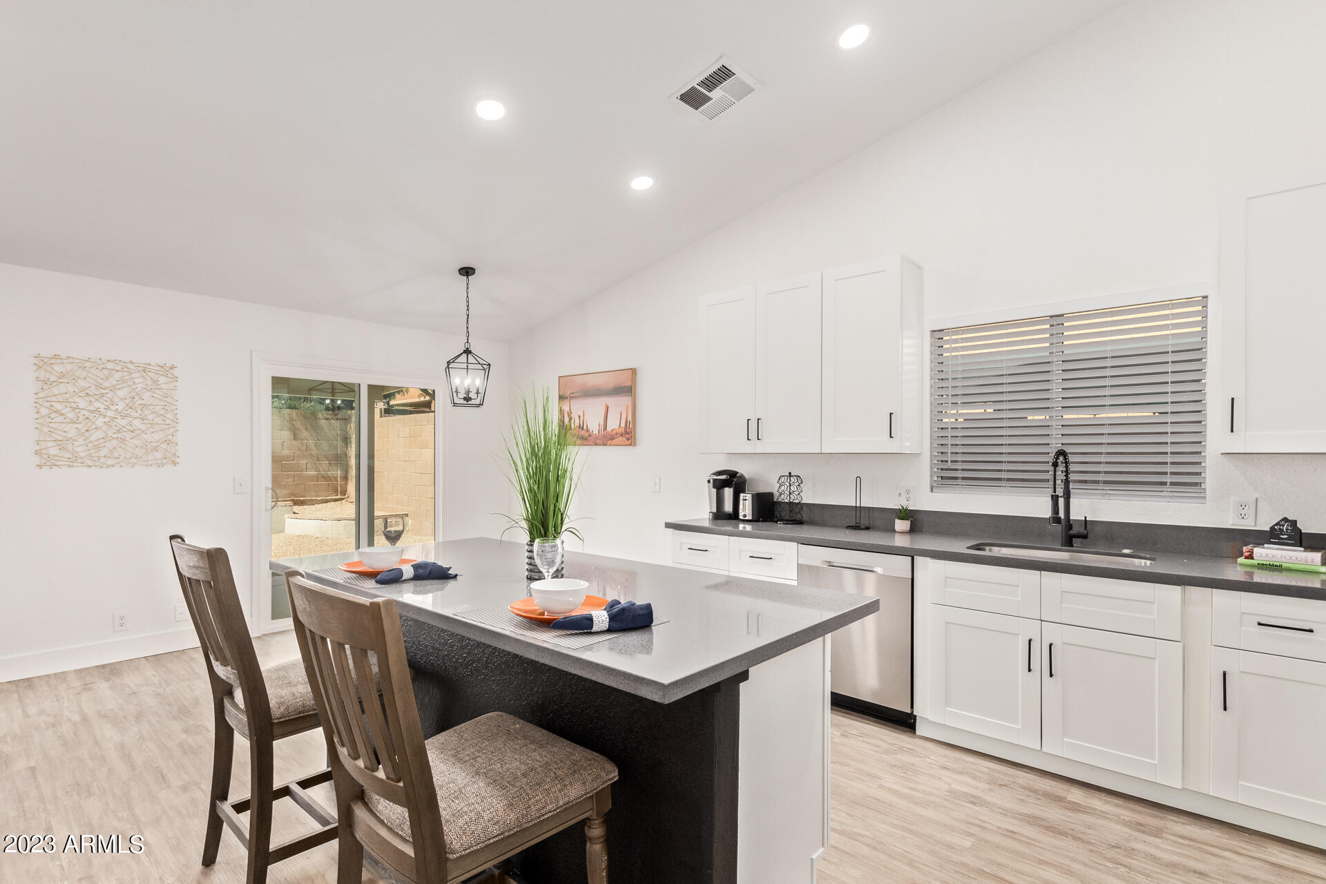 8742 West Ocotillo Road Glendale, AZ 85305 - Photo 10 of 26 11 Ocotillo 8742